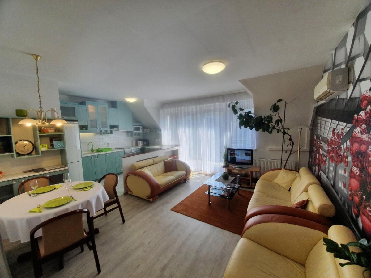 Gyorapartman Exteriör bild