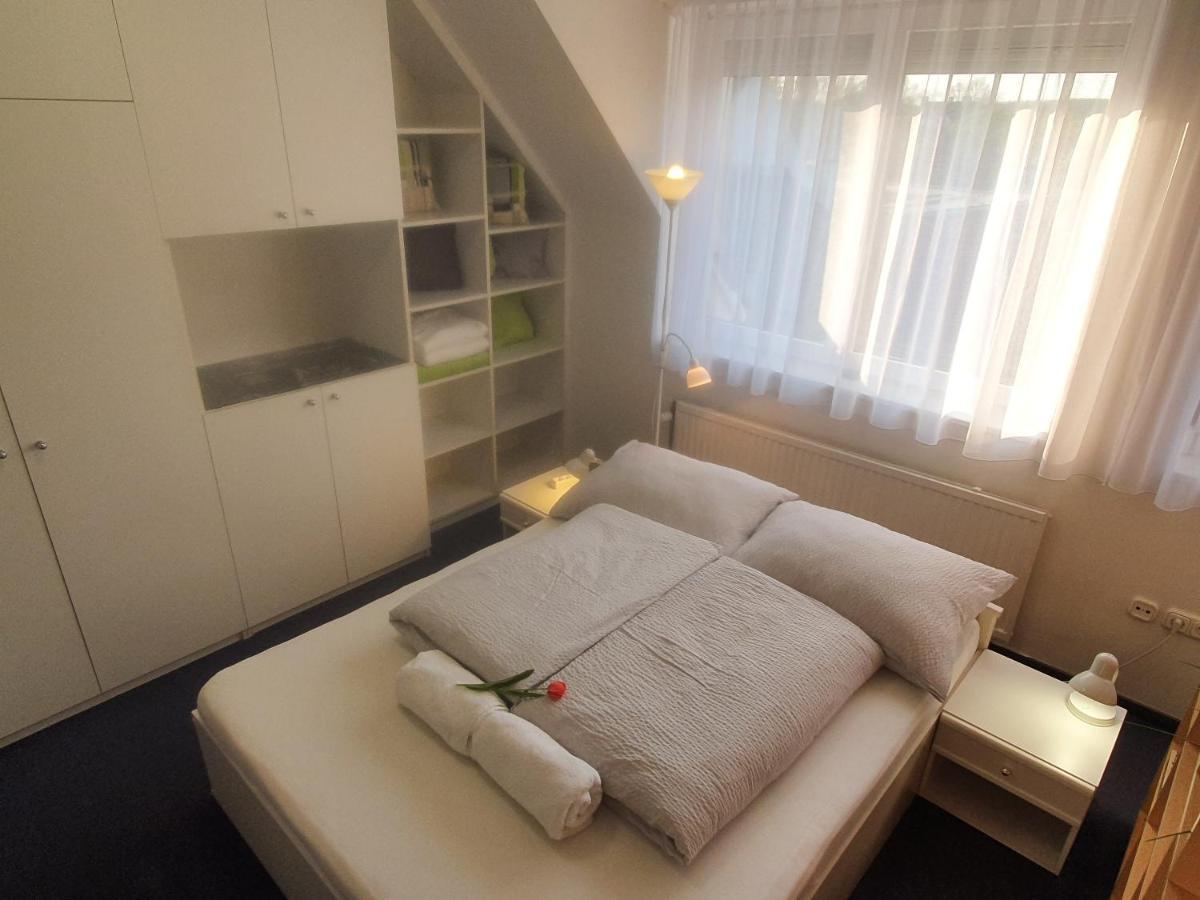 Gyorapartman Exteriör bild
