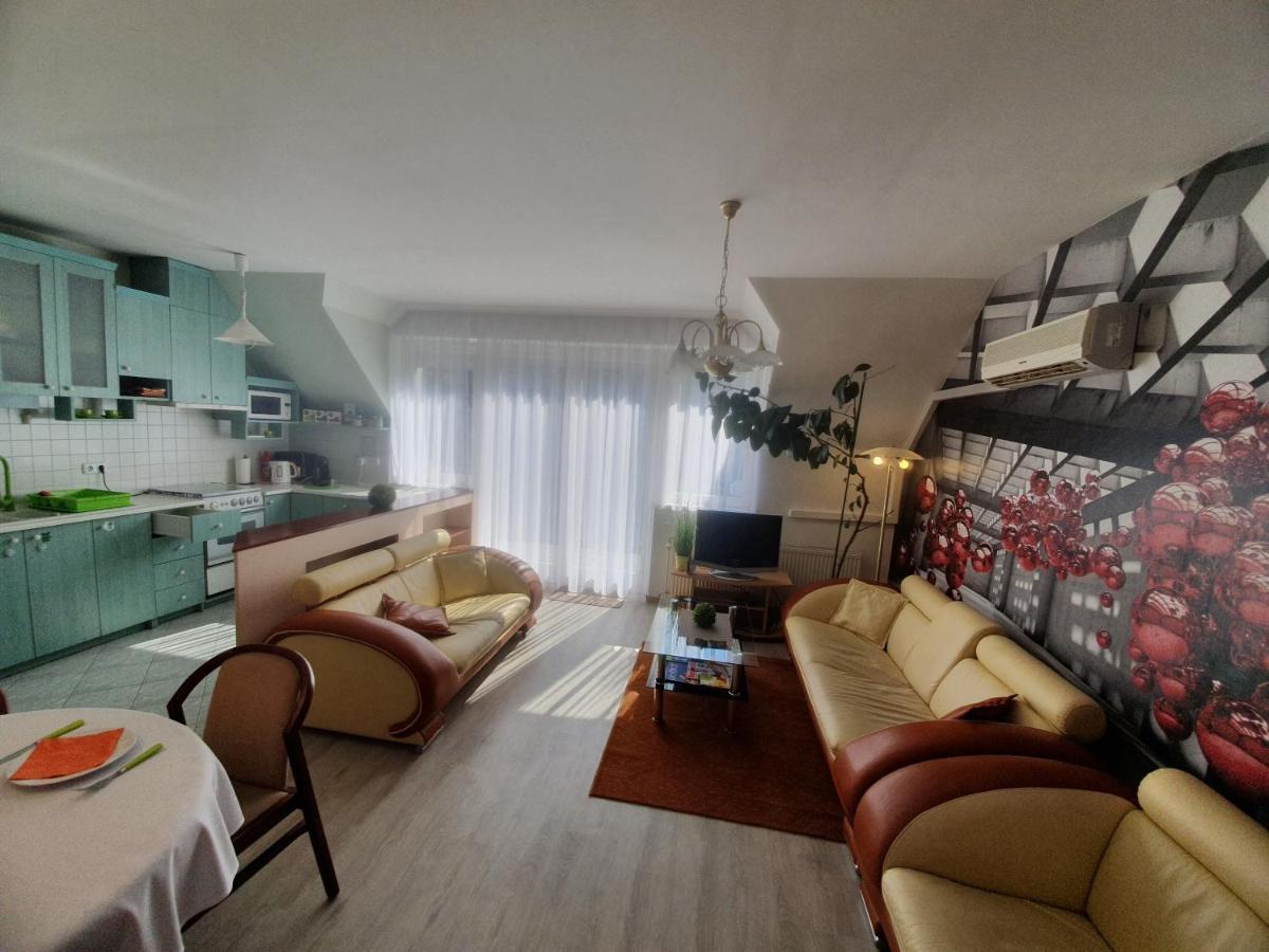 Gyorapartman Exteriör bild